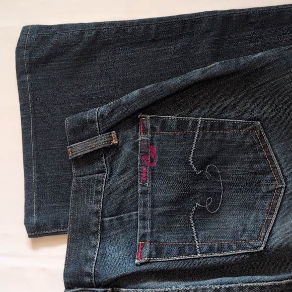 Classic Blue Women's Jeans - Picture 8 of 8